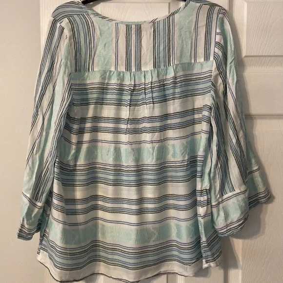 New Direction Shirt size M brand new with tags long 24” bust 38” - Picture 6 of 8